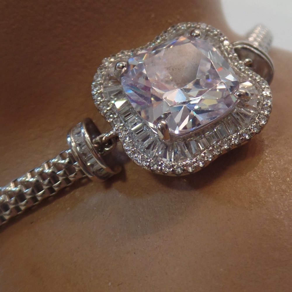 BNWT $285 TIARA Sterling Silver 9.25 CZ Bracelet